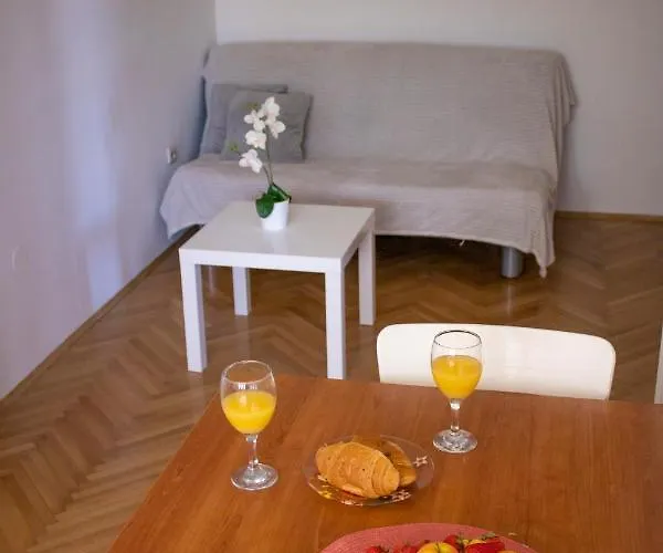 Nikola Skarica 1 Apartment Duće