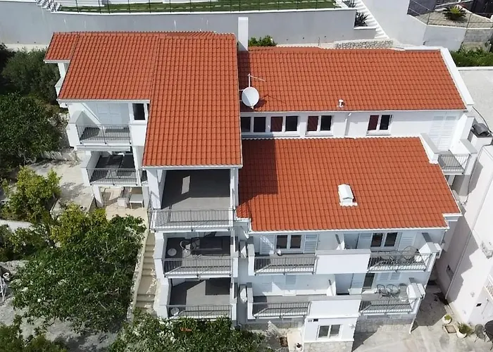 Nikola Skarica 1 Duće